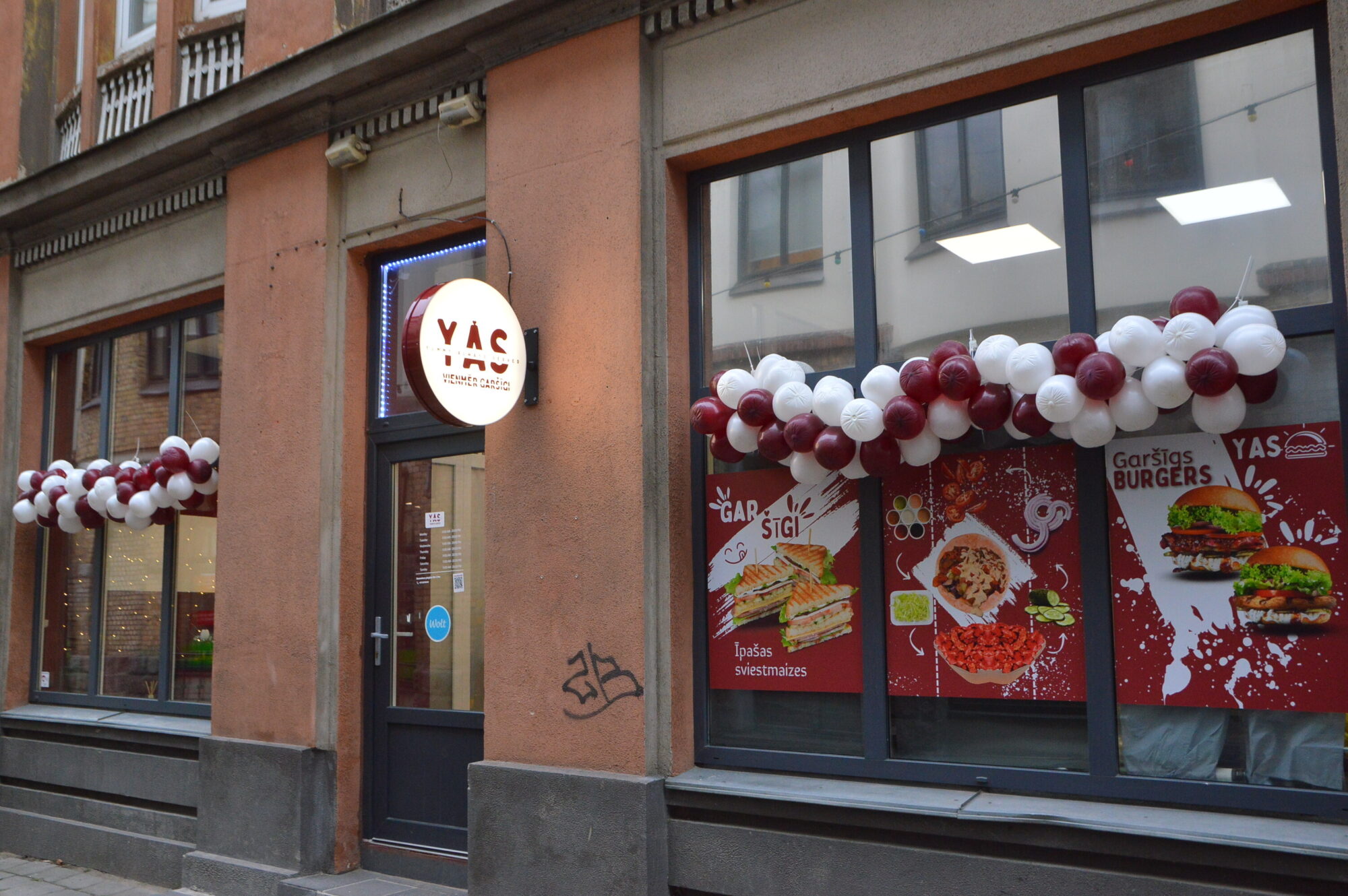 Pasta ielā durvis vērusi jauna ēstuve