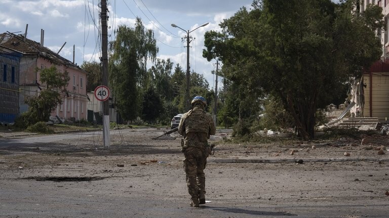 Krievijas armijā dienējušais Latvijas pilsonis Ukrainā būvējis blindāžas un piedalījies kaujās