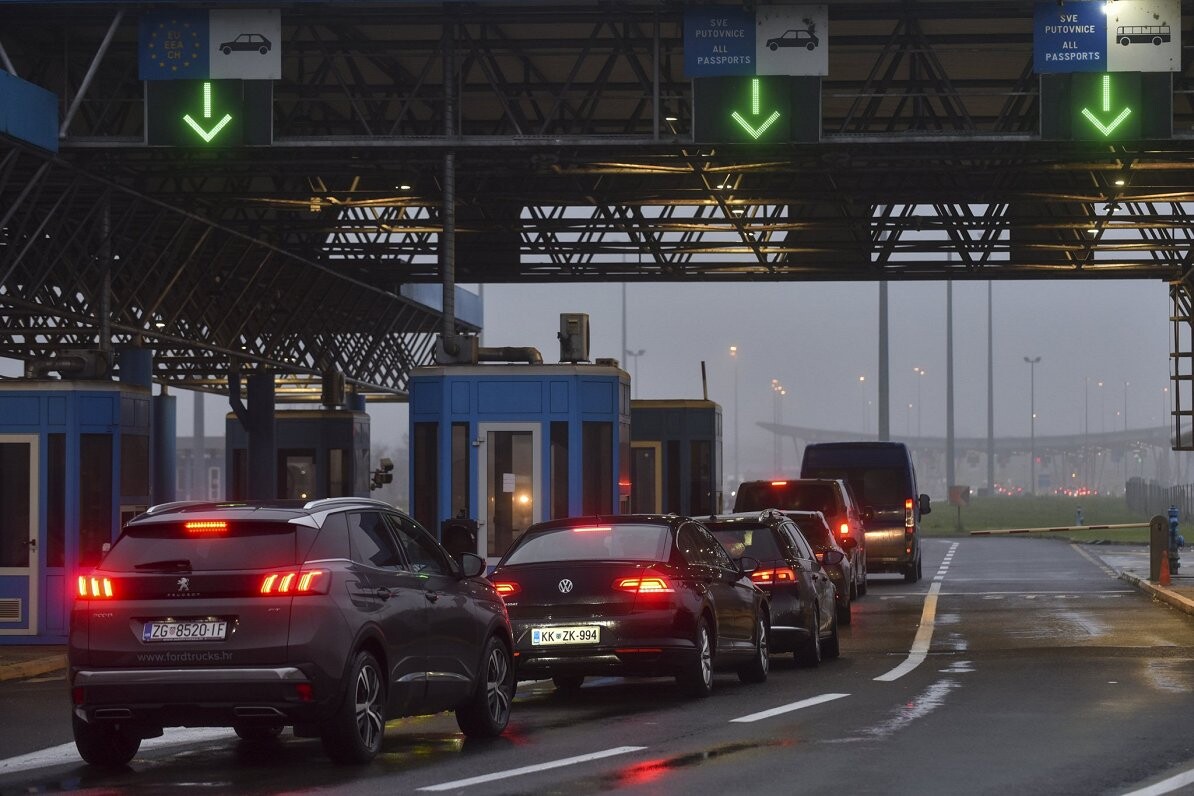 Bulgārija un Rumānija 1. janvārī kļūs par pilntiesīgām Šengenas zonas dalībvalstīm