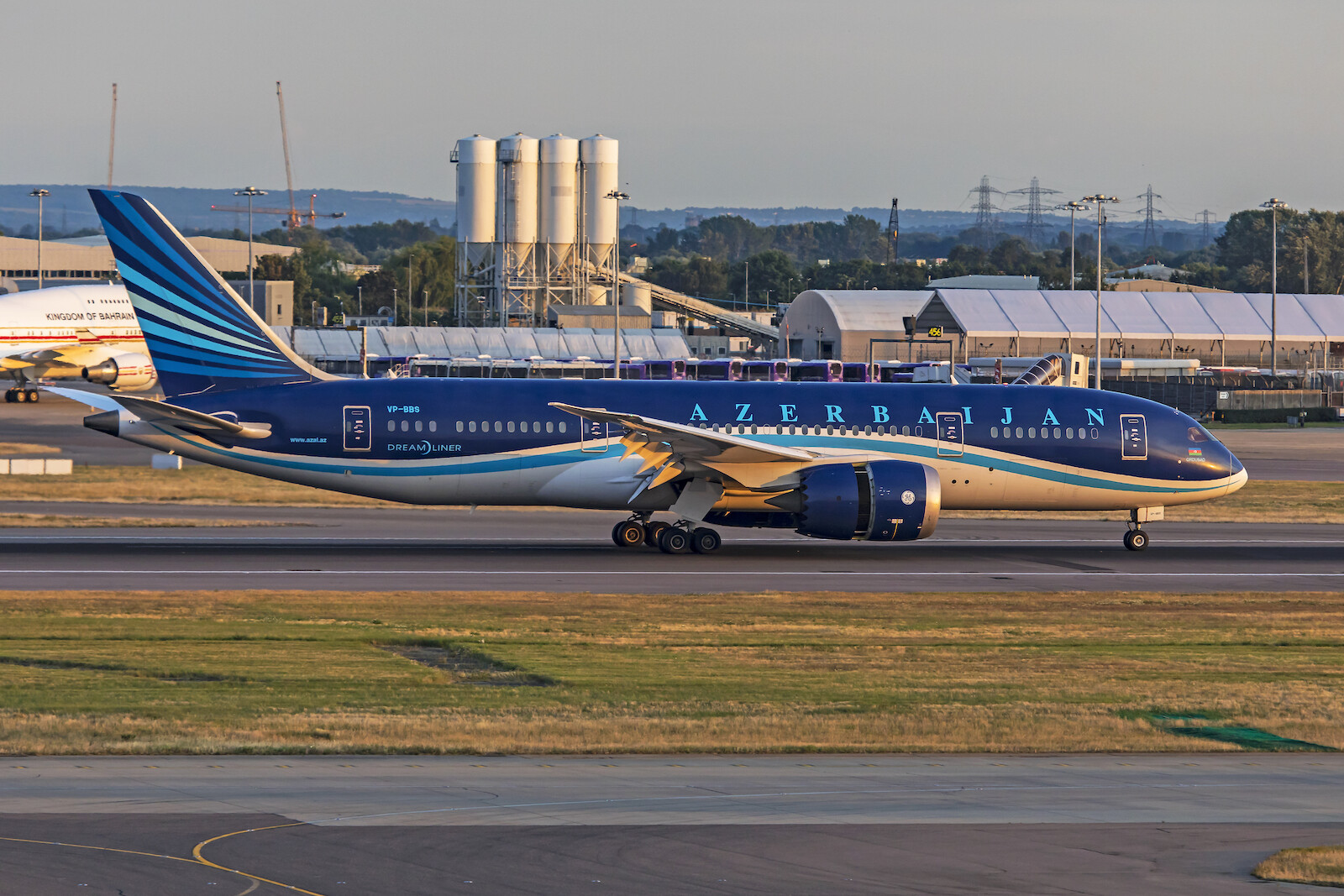 Pēc “Azerbaijan Airlines” avārijas vairākas lidsabiedrības atceļ reisus uz Krieviju