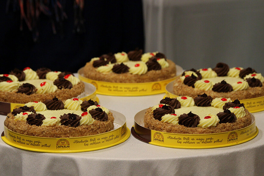 Vidzeme: Rūjienas jubilejā atjauno tortes “Rūjas krasts” recepti