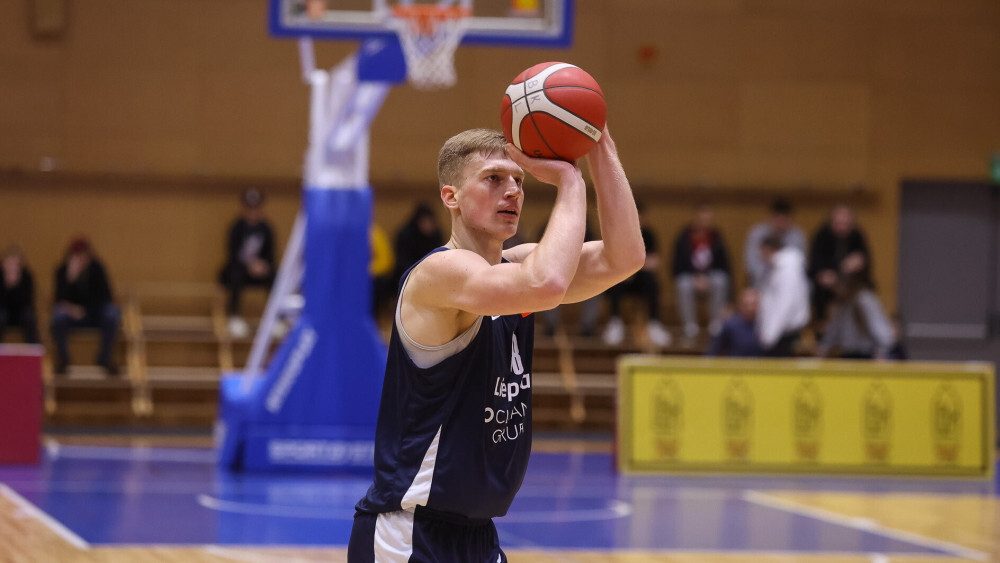 Nīcā Latvijas kausa basketbolā pusfināla pirmajā spēlē “Liepāja” uzņems “Ventspili”