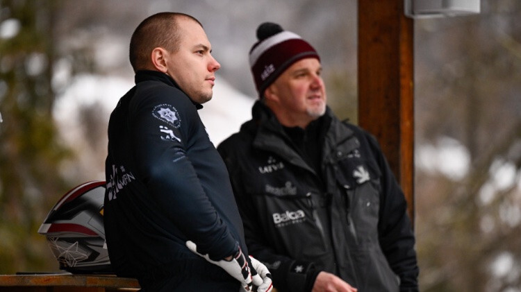 Kalendas četriniekam 12.vieta Pasaules kausa posmā bobslejā