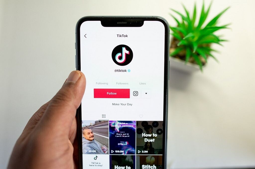 “Bloomberg”: Ķīna apsver “TikTok” pārdošanu Maskam