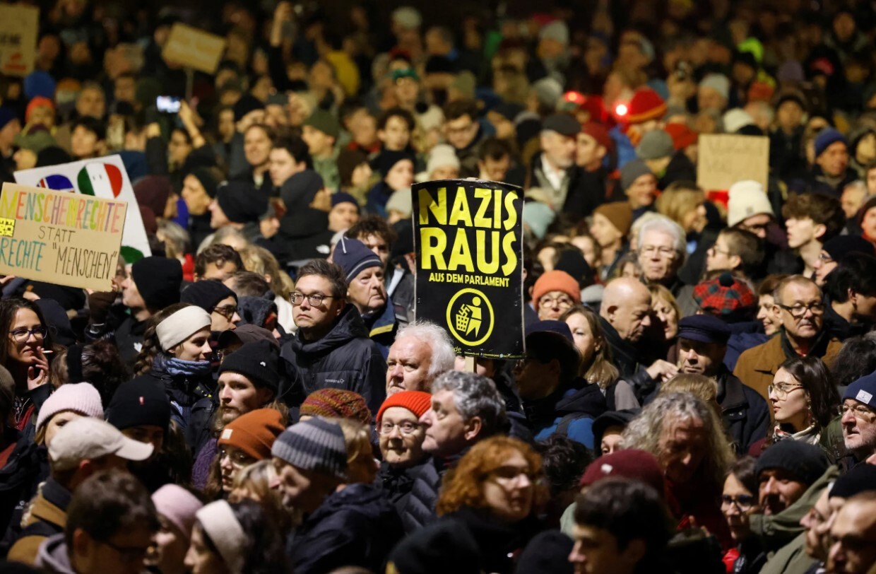 Vīnē notiek protesti pret Brīvības partijas vadītas valdības veidošanu