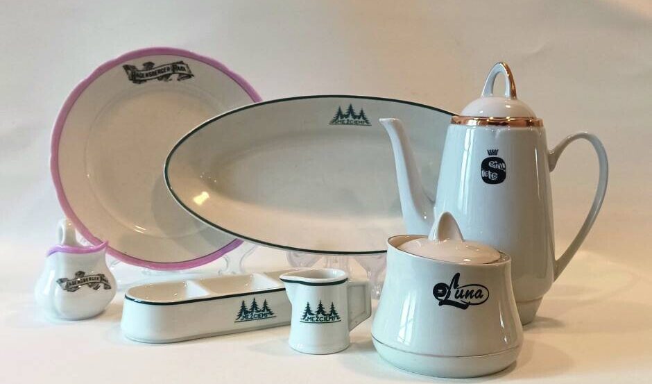 Latgale: Daugavpils muzejā apskatāma unikāla porcelāna trauku kolekcija