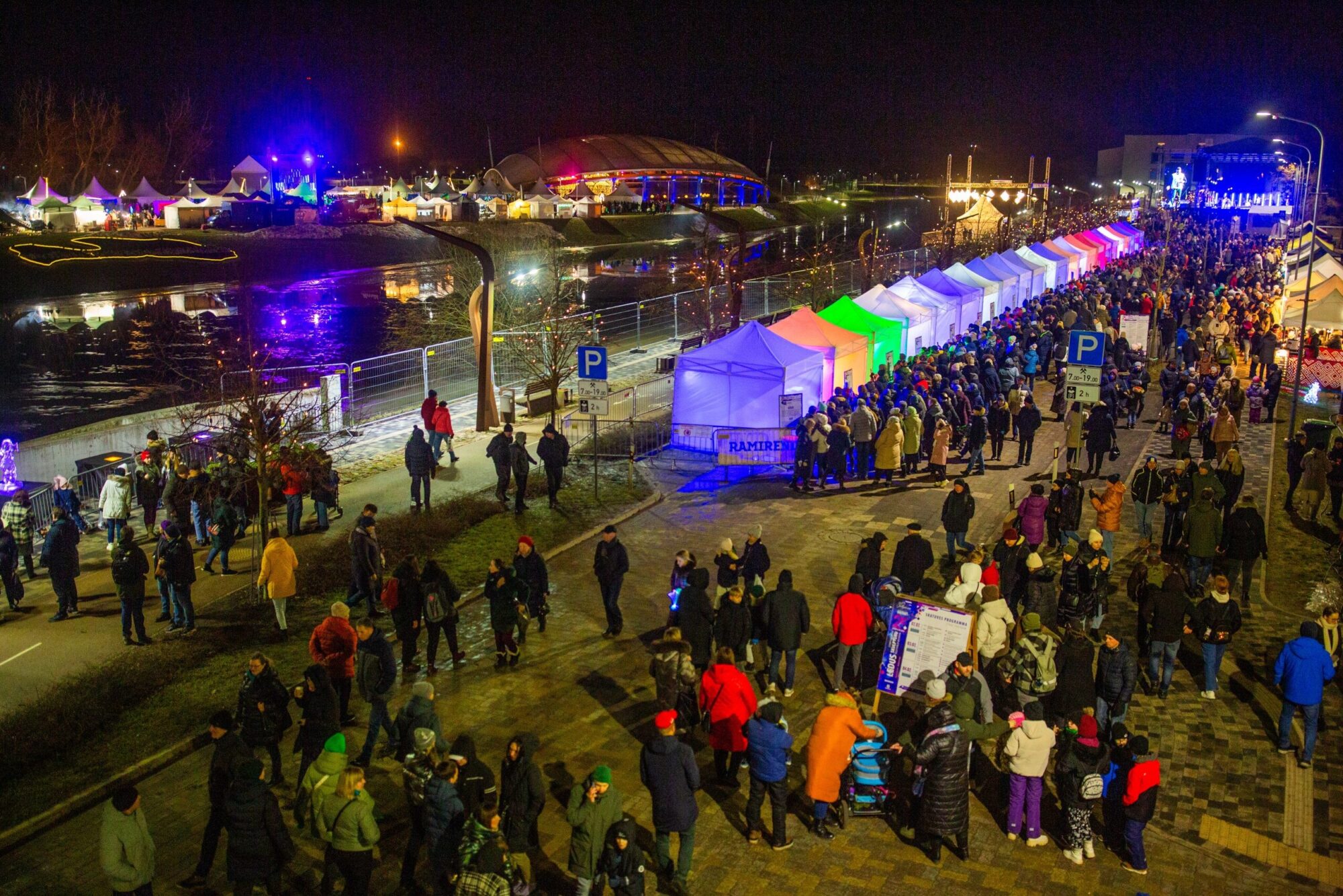 Zemgale: Gatavojas ledus skulptūru festivālam