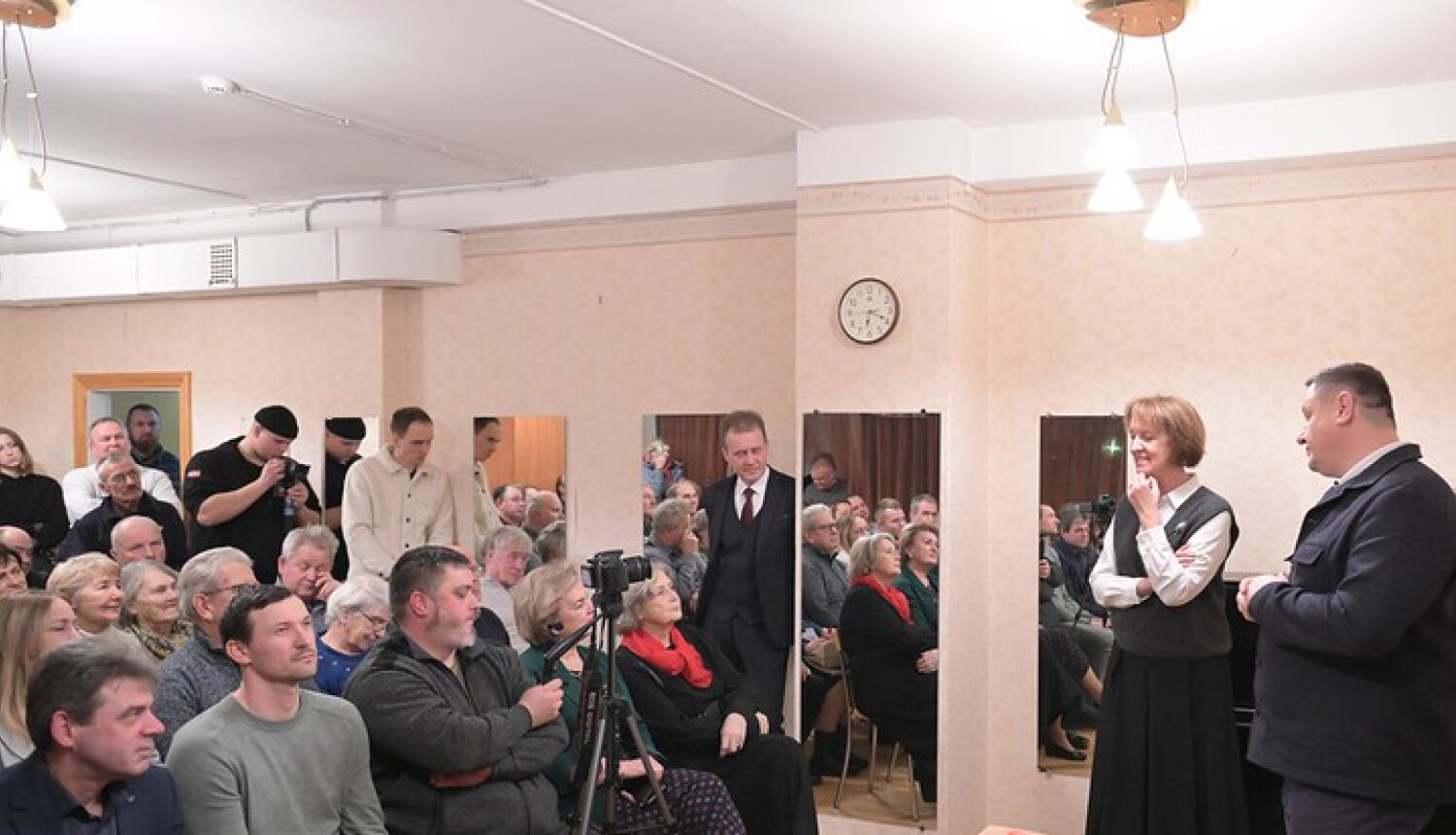 Vidzeme: Ogrē ar VARAM apspriež Kangaru kalnu ceļa nākotni