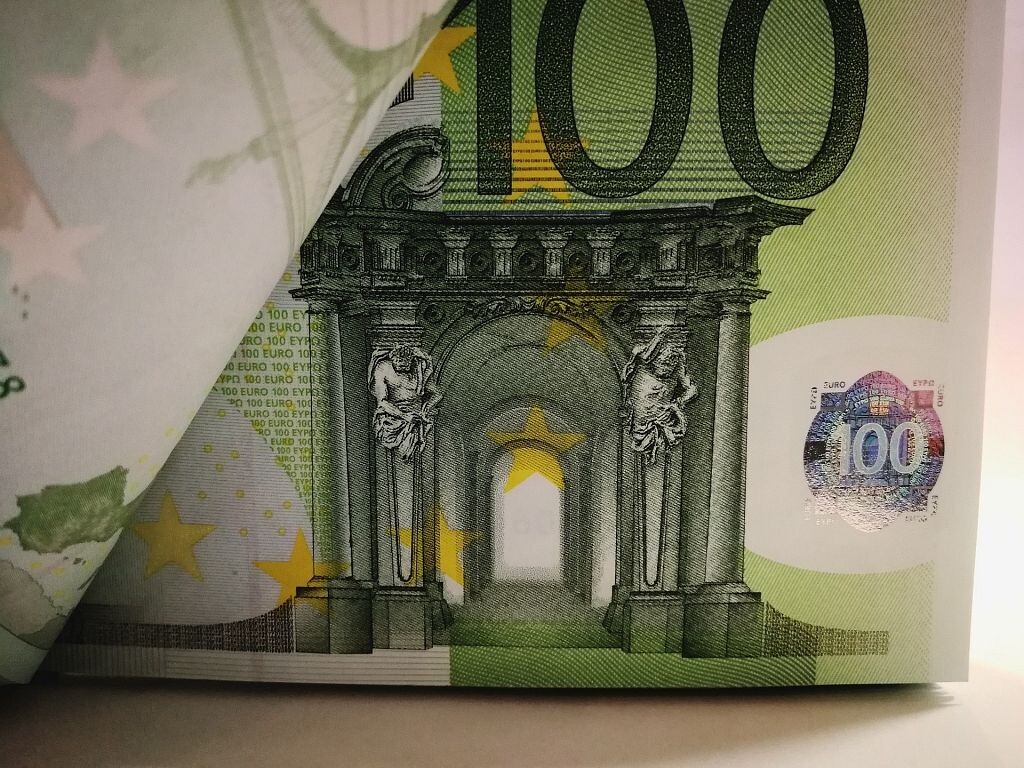 Uz trīs gadiem ieviestas solidaritātes iemaksas kredītiestādēm