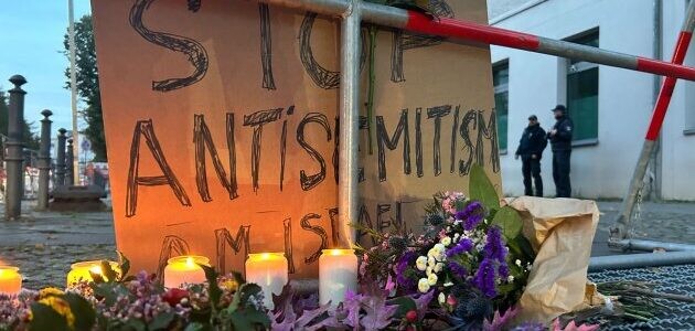 Austrālijā 14 personas apsūdzētas par šķietami antisemītiskiem uzbrukumiem