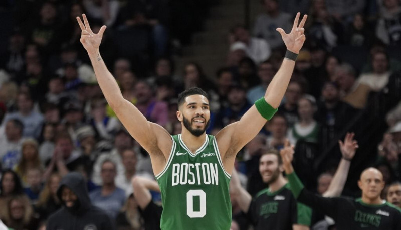 Video: “Celtics” bez Porziņģa spēj nosargāt uzvaru Minesotā