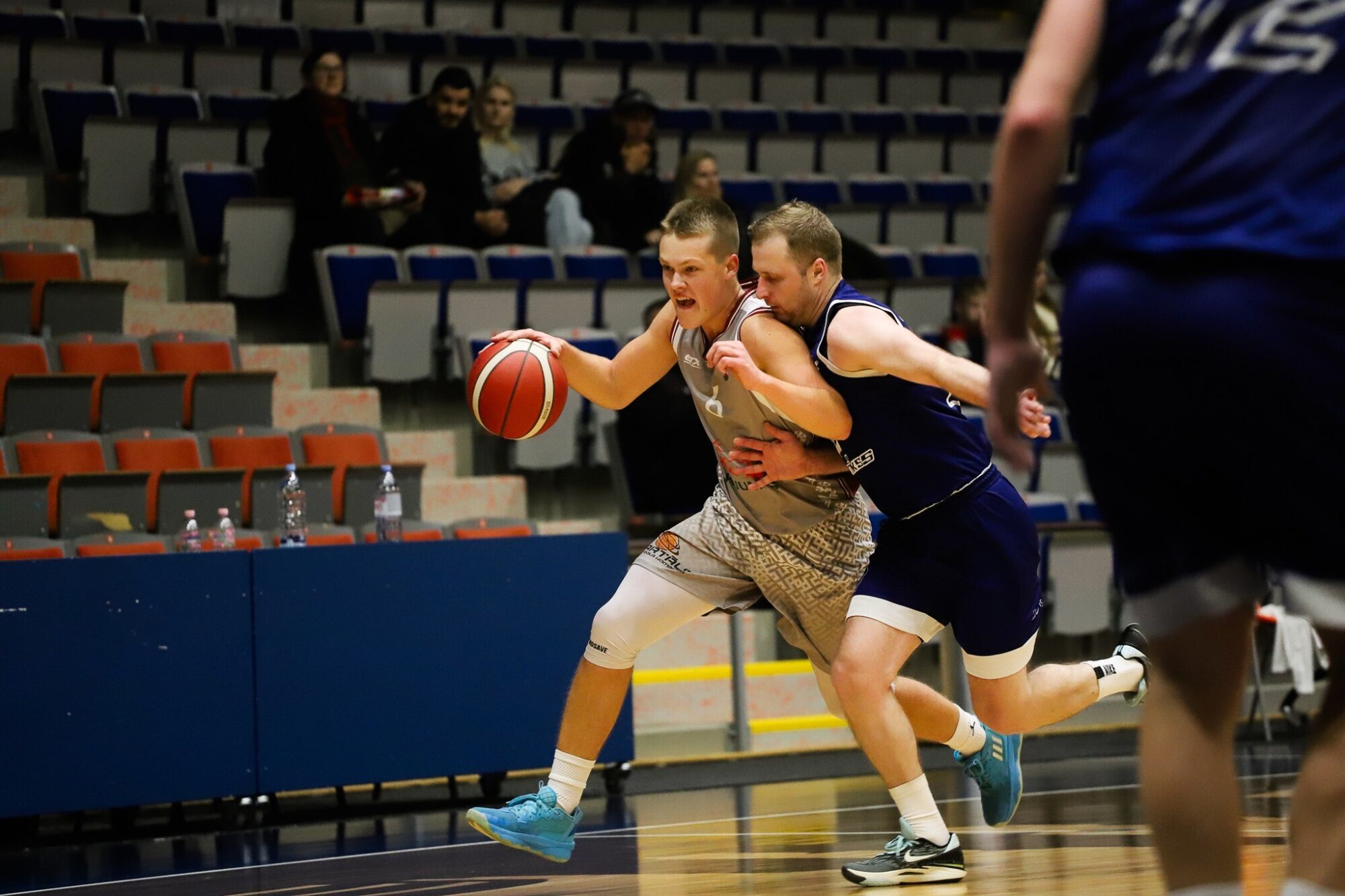 “Fēnikss/Grobiņa” pārsteidz “Vērgales” komandu Liepājas pilsētas basketbola čempionātā