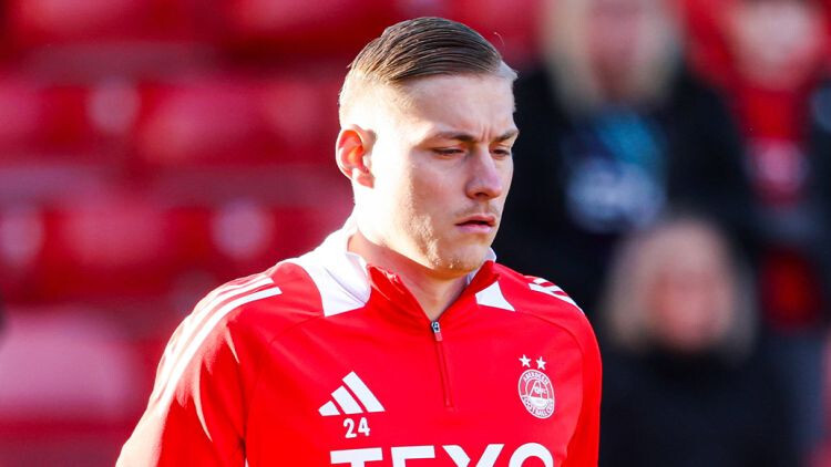 Tobera pārstāvētā “Aberdeen” Skotijas premjerlīgas mačā zaudē līderei “Celtic”