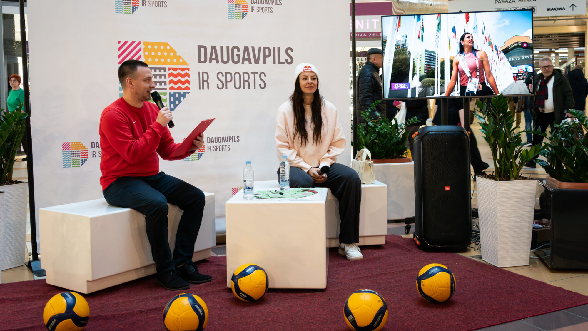 Latgale: Daugavpilī fani tikās ar volejbolisti Anastasiju Samoilovu