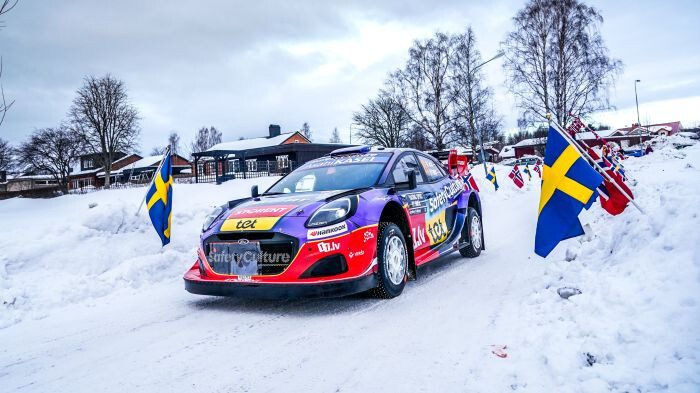 Video: Sesks Zviedrijas rallijā pēc astoņiem ātrumposmiem saglabā septīto vietu
