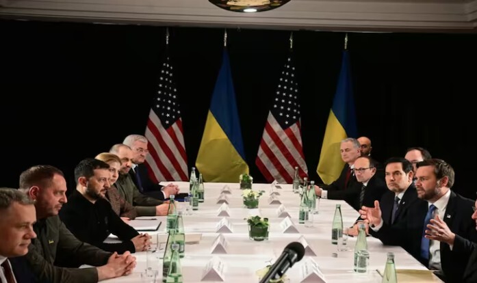 Dž. D. Venss: ASV mērķis ir noturīgs miers Ukrainā