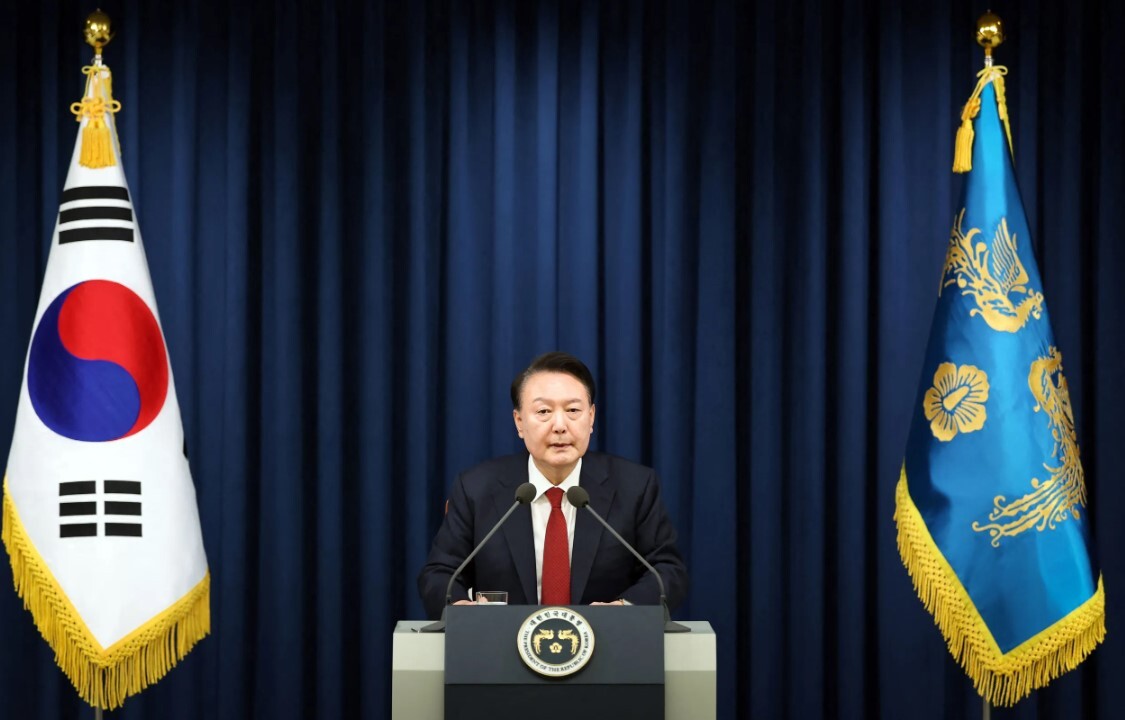 Dienvidkorejā sākas kriminālprāva pret atstādināto prezidentu Junu