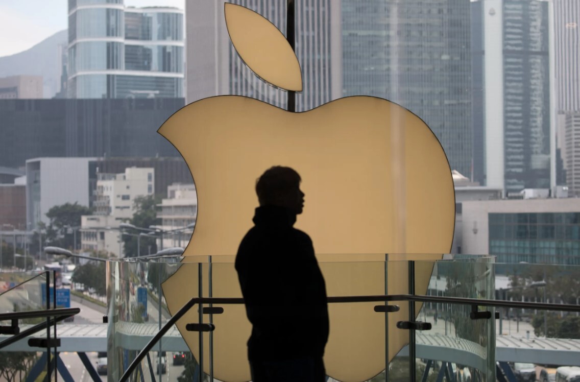 “Apple” prezentē jaunu pazeminātas cenas “iPhone” modeli