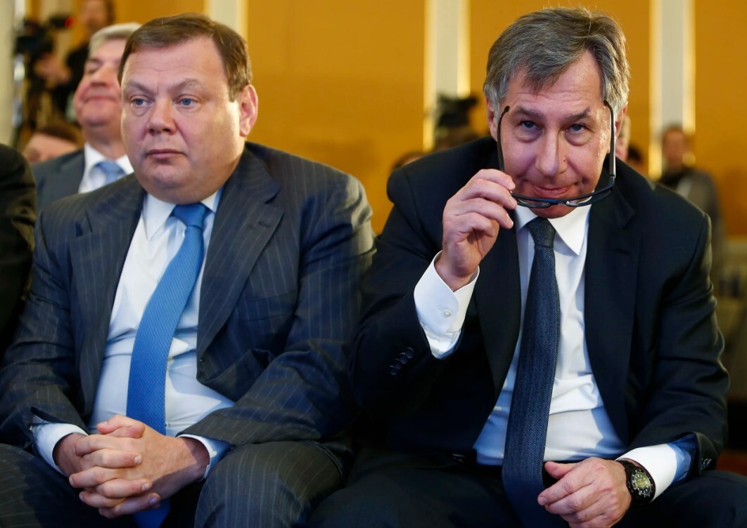 Avens un Fridmans pārdevuši savas “Alfa Bank” akcijas