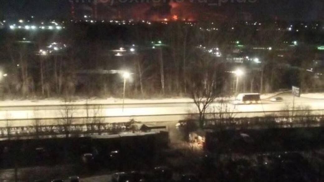Ukrainas lidrobotu uzlidojumā aizdedzināta naftas pārstrādes rūpnīca Krievijā