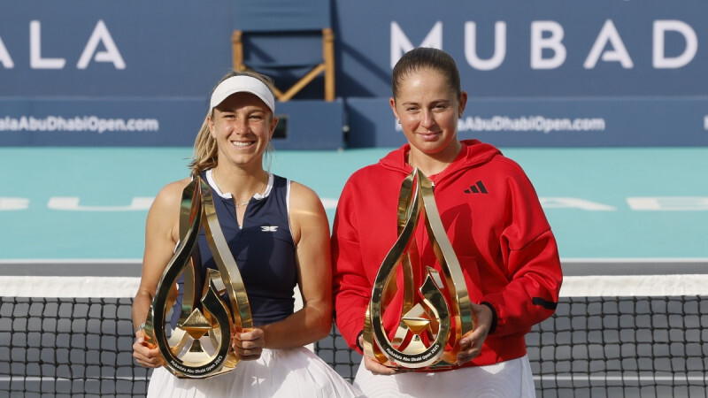 Video: Ostapenko ar Peresu “WTA 500” turnīrā Abū Dabī pārliecinoši uzvar finālā