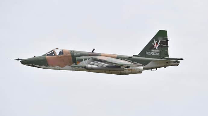 Video: Ukraiņi notriekuši krievu Su-25