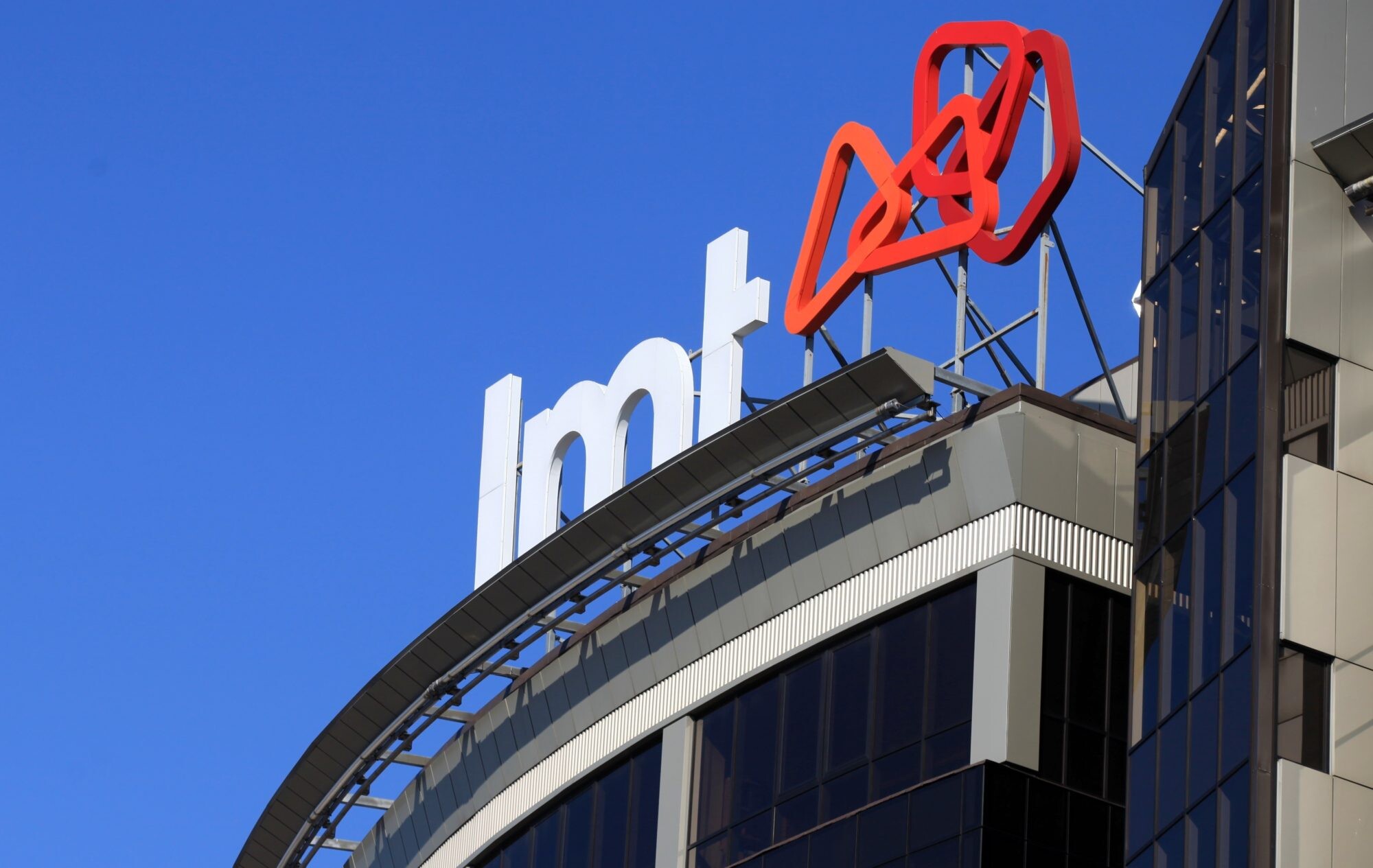 LMT: Tiesas spriedums atcelt radiofrekvenču spektra nosacījumu atvieglošanu “Telekom Baltija” ir būtisks precedents nozares regulācijā