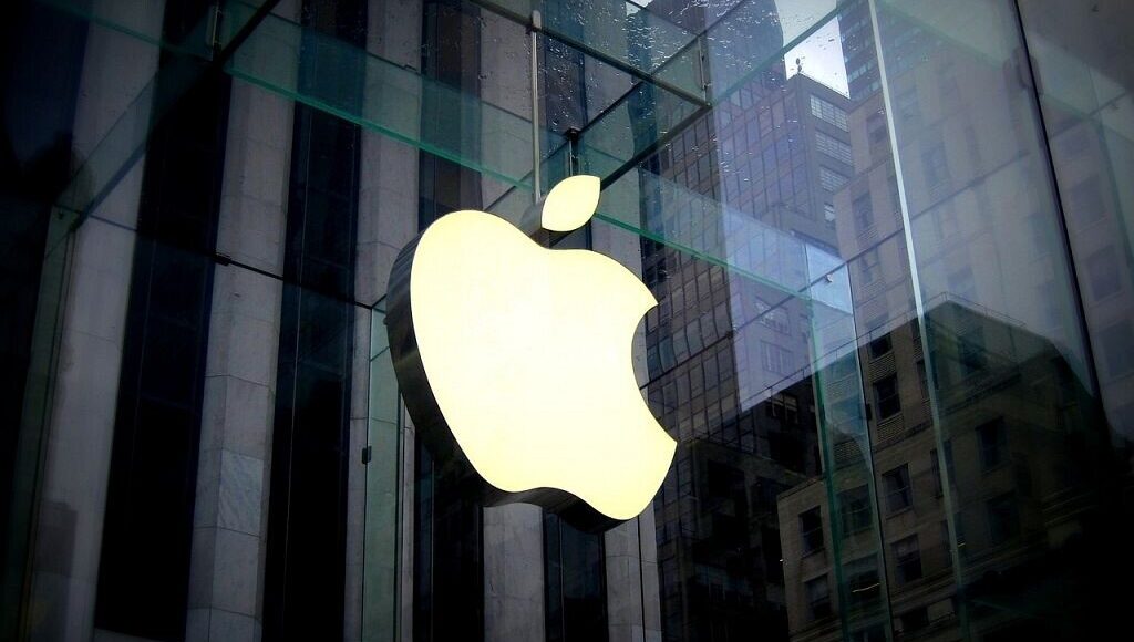 “Apple” pārsūdz EK noteikto 500 miljonu eiro sodu