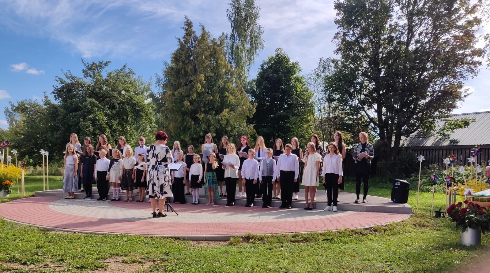 Foto: Vaiņodnieki piepildīs sapni par koncertdārzu
