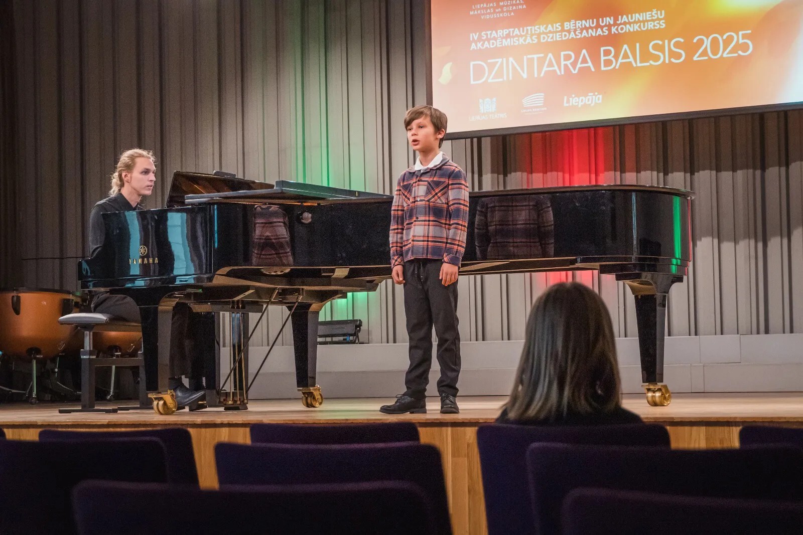 LMMDV audzēkņi izcīna godalgotas vietas starptautiskā konkursā “Dzintara balsis”