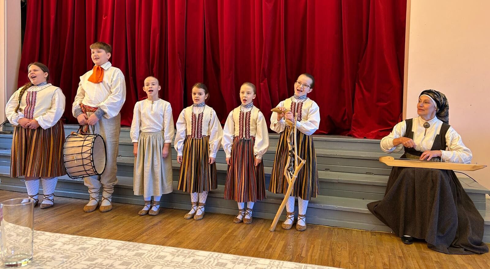 Kurzeme: “Dziesmu dziedu, kāda bija” Viduskursā