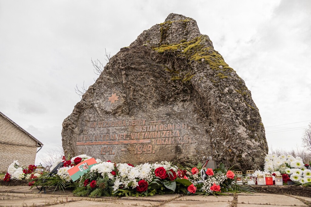 Pieminēs 1949. gada 25. marta deportāciju upurus
