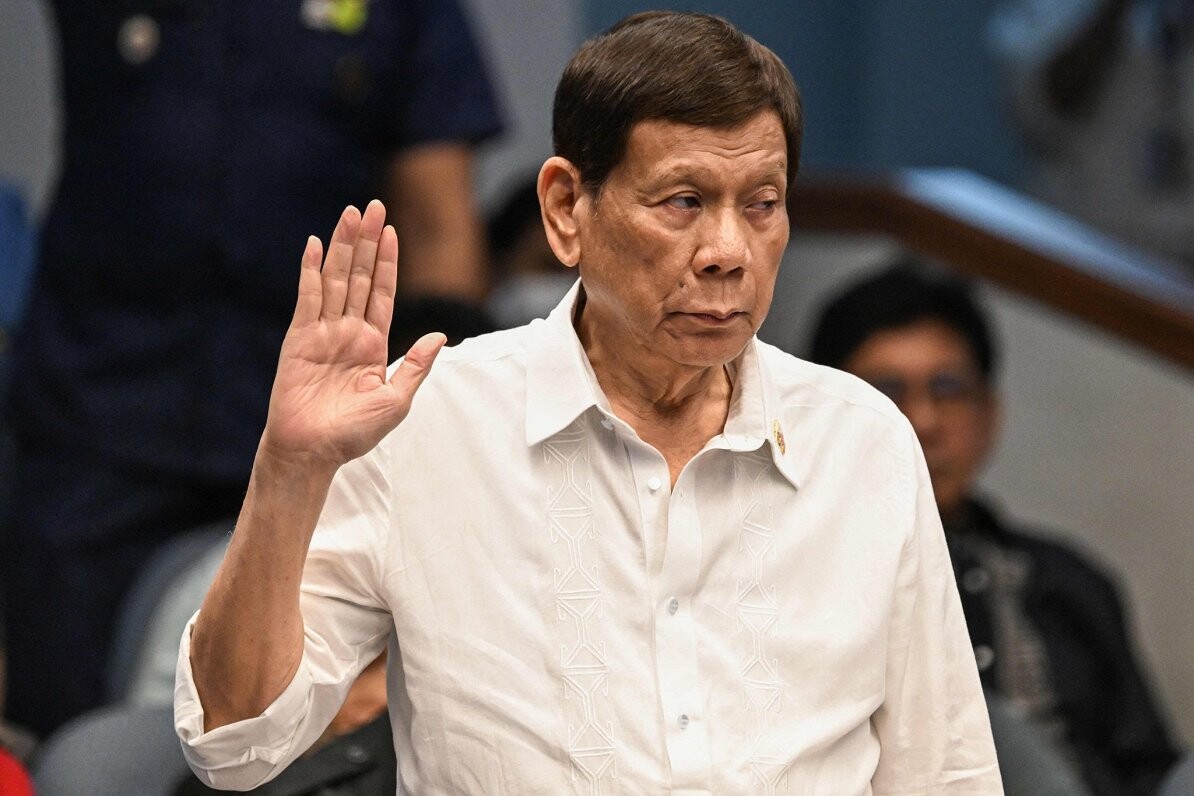 Filipīnu eksprezidents Duterte nogādāts Nīderlandē, lai stātos SKT priekšā