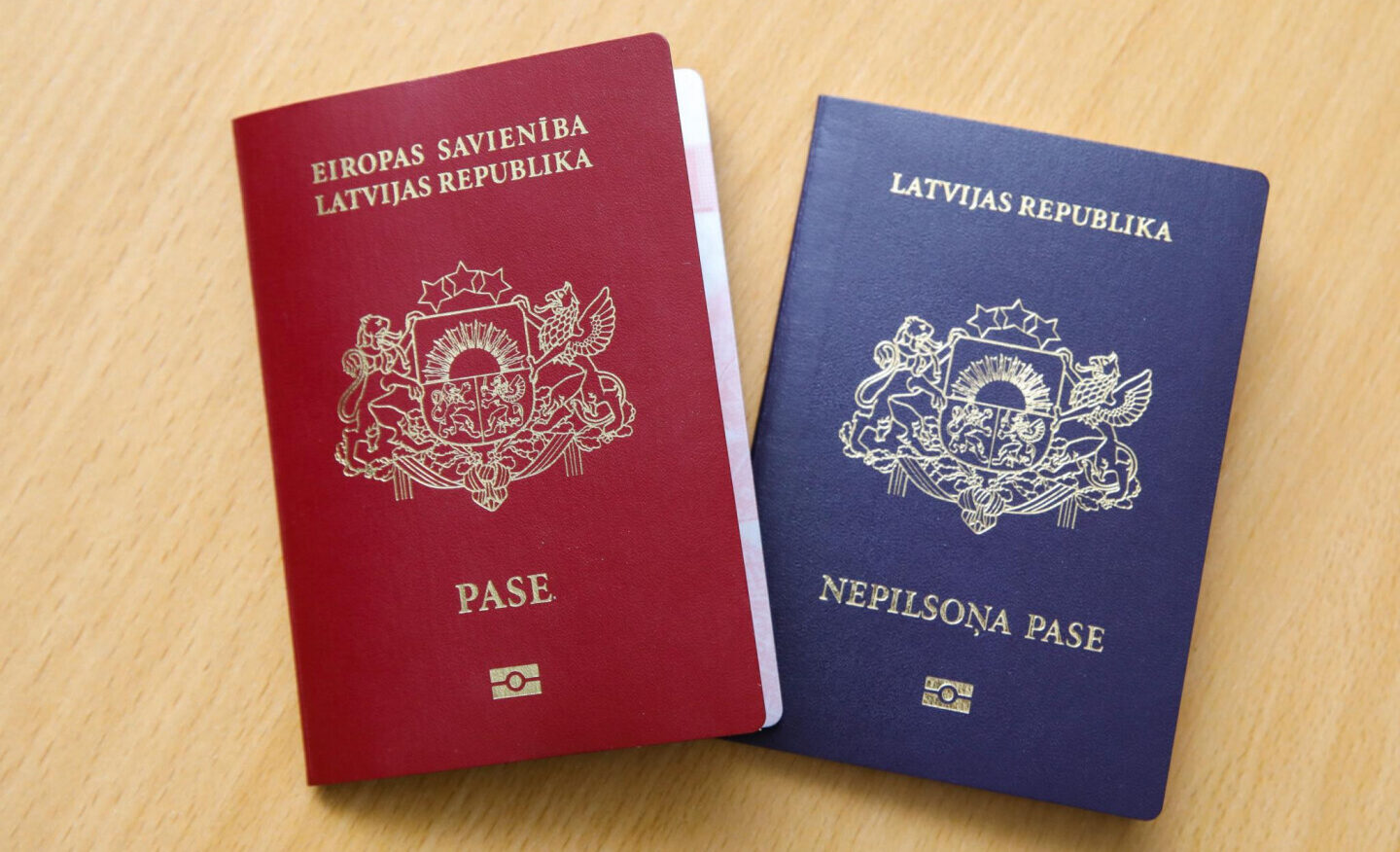 Papildu iespējas un ieraksti Latvijas pasē: kādas ziņas var izvēlēties norādīt un ko vajadzētu zināt?