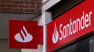 Spānijas banka “Santander” Lielbritānijā slēgs piektdaļu filiāļu
