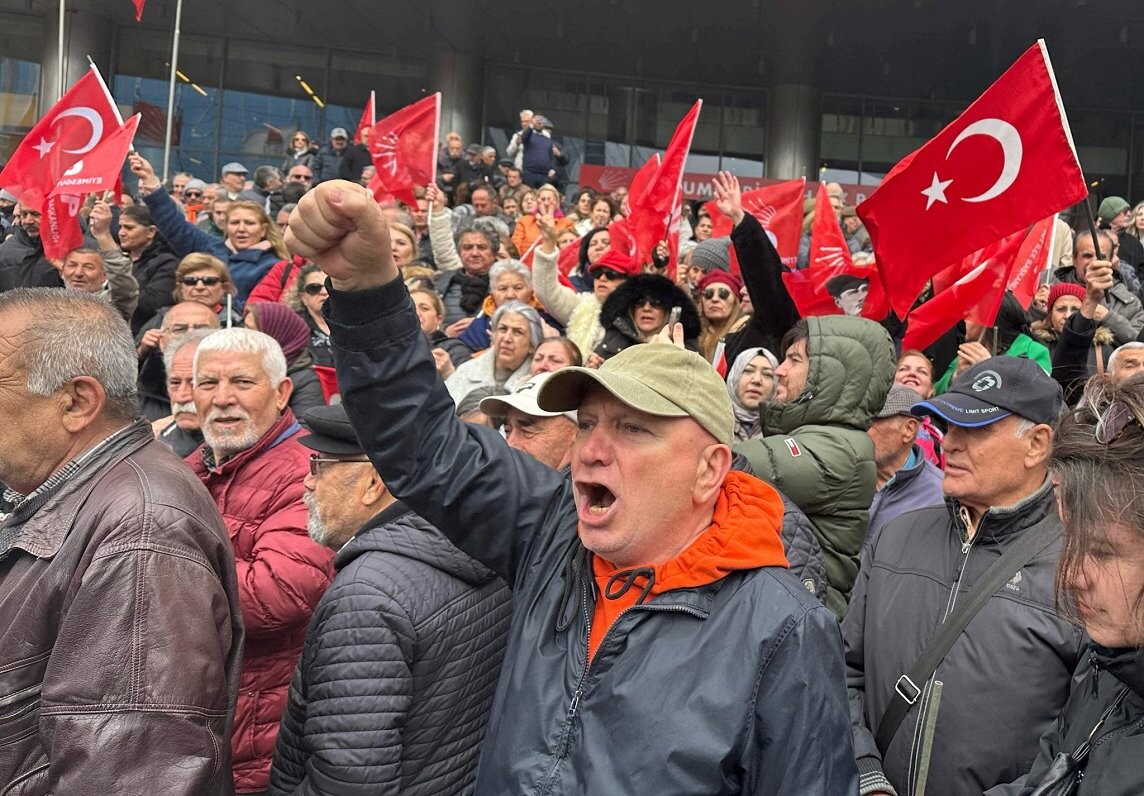 Turcijā protestos aizturēti vairāk nekā 340 cilvēki