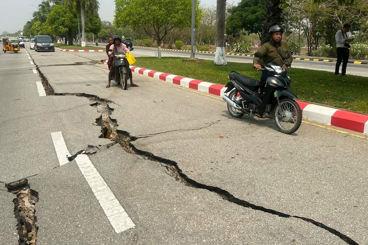 Video: Septiņu magnitūdu zemestrīce Mjanmā, Taizemē un Ķīnā vismaz 144 bojāgājušie