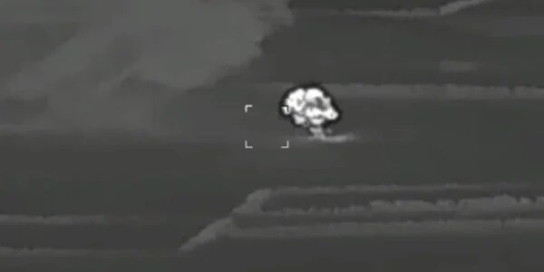 Video: Ukraiņu lidroboti trāpījuši divām Krievijas gāzes pārsūknēšanas stacijām un zenītraķešu noliktavai