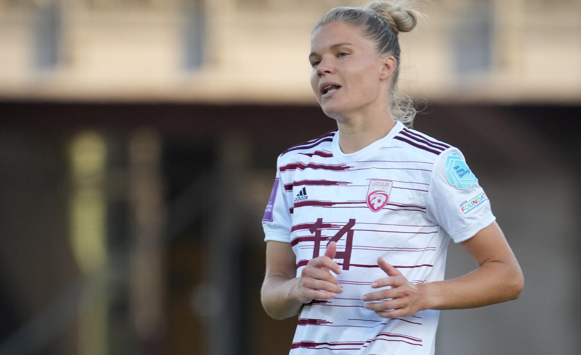 Latvijas futbolistes pārbaudes spēlē cīnās neizšķirti ar Igauniju