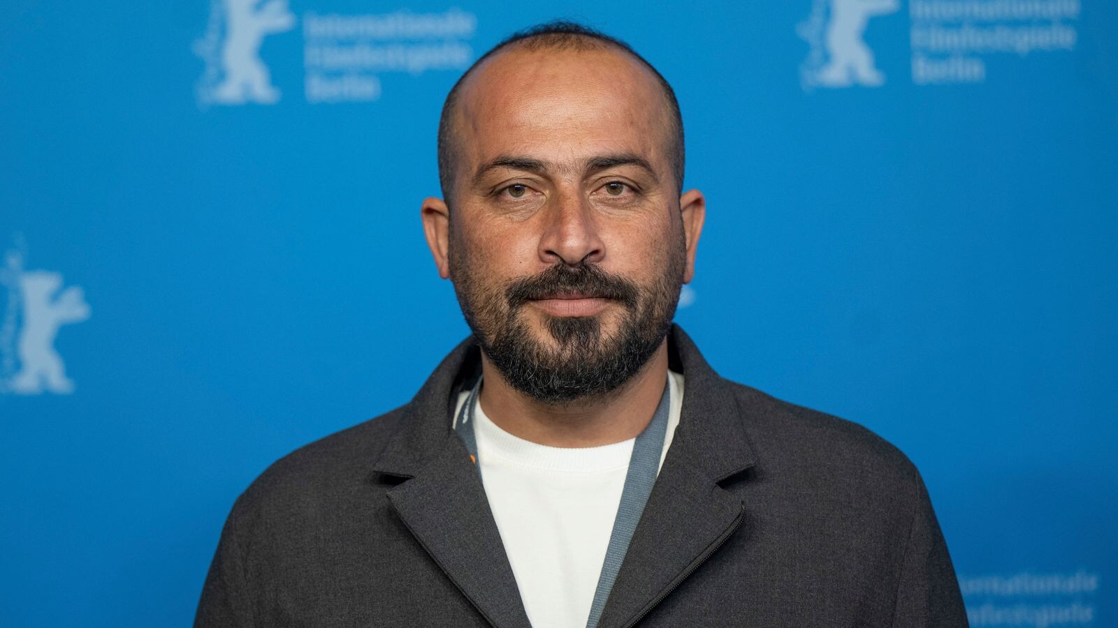 Izraēla atbrīvo aizturēto “Oskaru” ieguvušās dokumentālās filmas režisoru