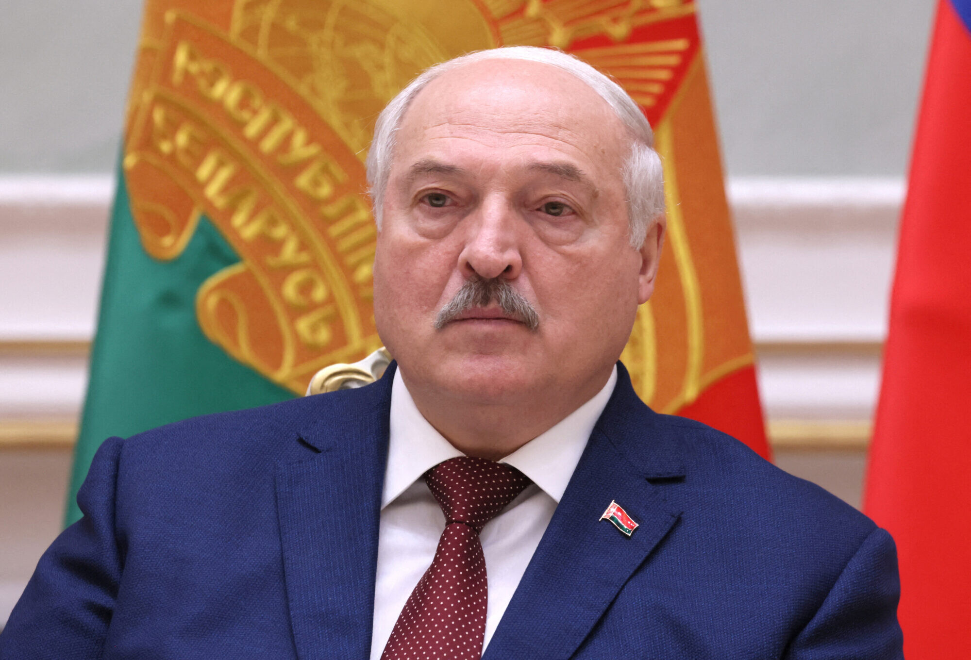 Lukašenko piedāvā uzņemt Krievijas un Ukrainas sarunas