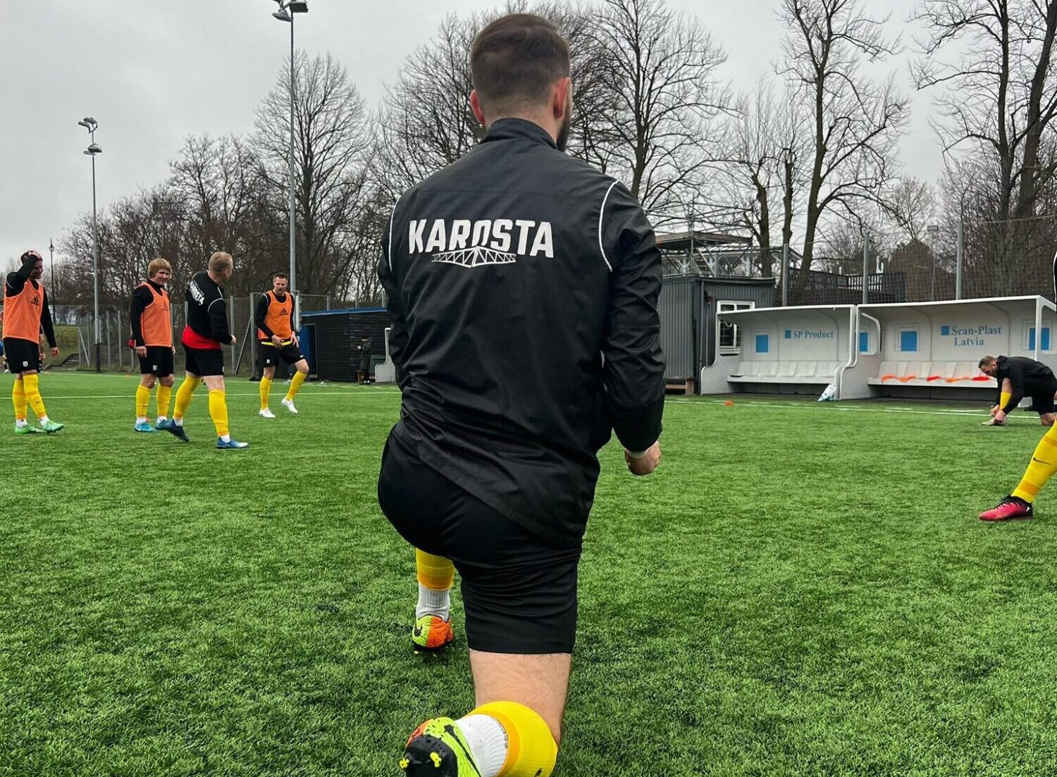 Karostnieki saglabā nevainojamu bilanci