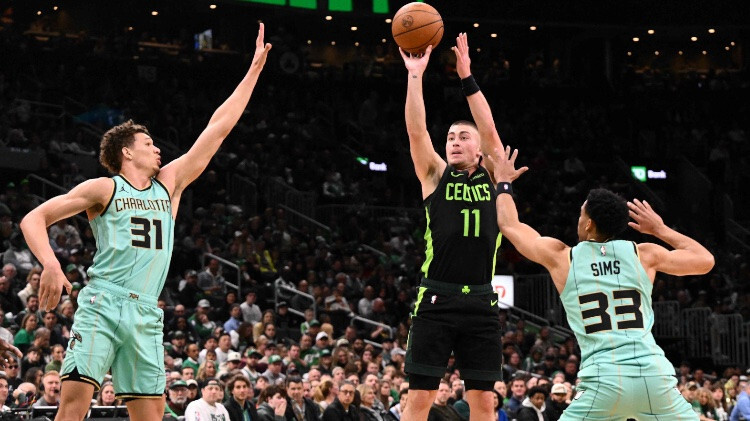 “Celtics” pamatturnīru noslēdz ar uzvaru pār “Hornets” komandu