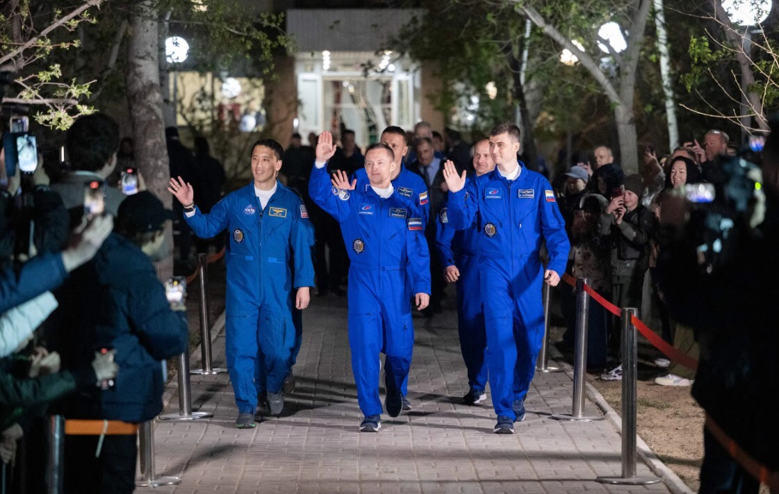 ASV un Krievijas astronautu komanda devusies uz SKS