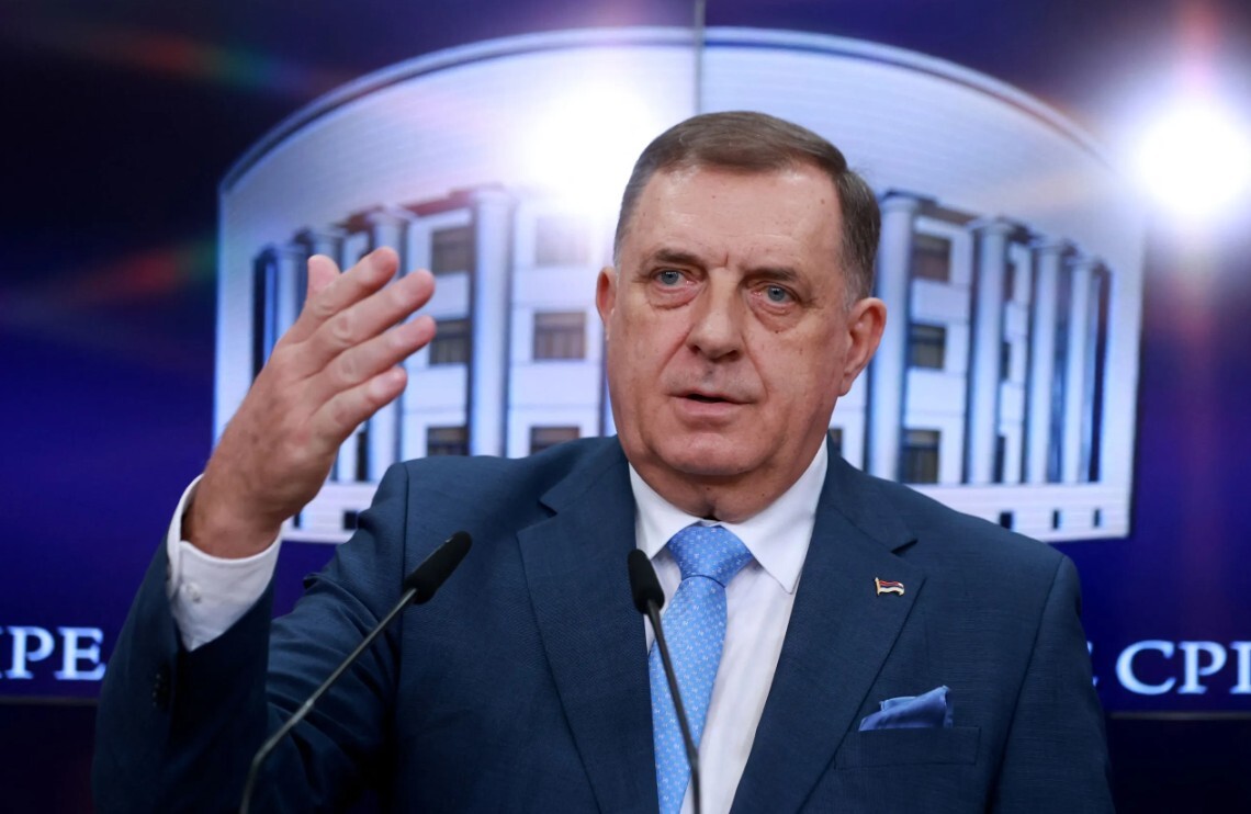 Bosnijas serbu līderis ieradies Maskavā