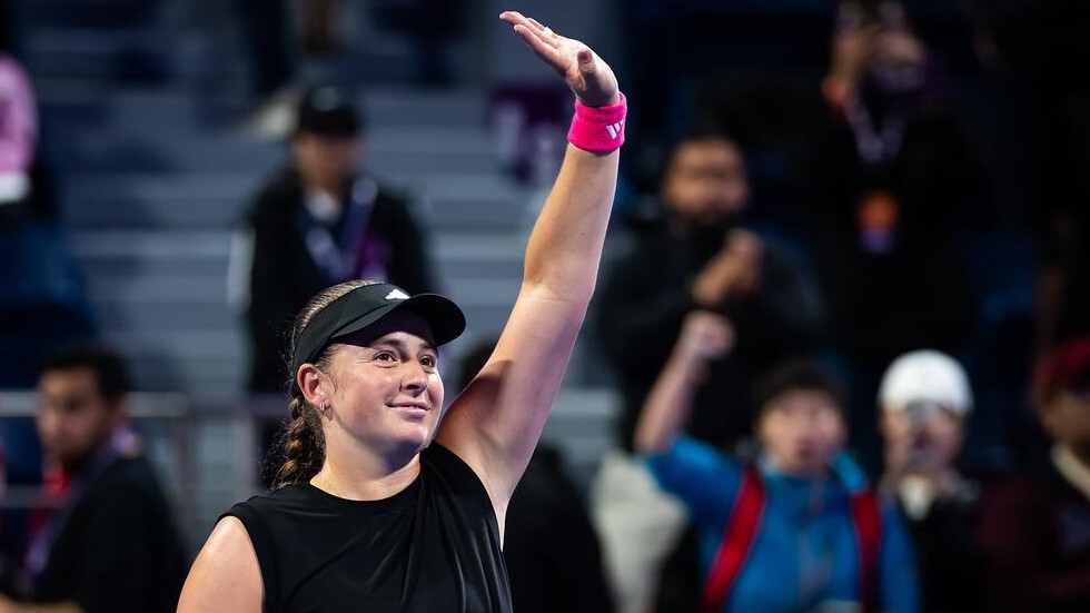 Ostapenko ASV iekļūst Čārlstonas “WTA 500” sērijas turnīra astotdaļfinālā