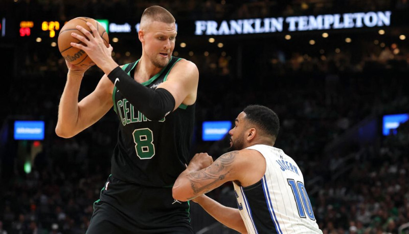 Video: “Celtics” grauj “Magic” un sasniedz “play off” otro kārtu