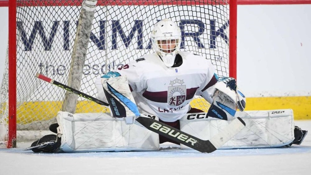 Video: Latvijas U-18 hokeja izlase pasaules čempionātu iesāk ar uzvaru pār Norvēģiju