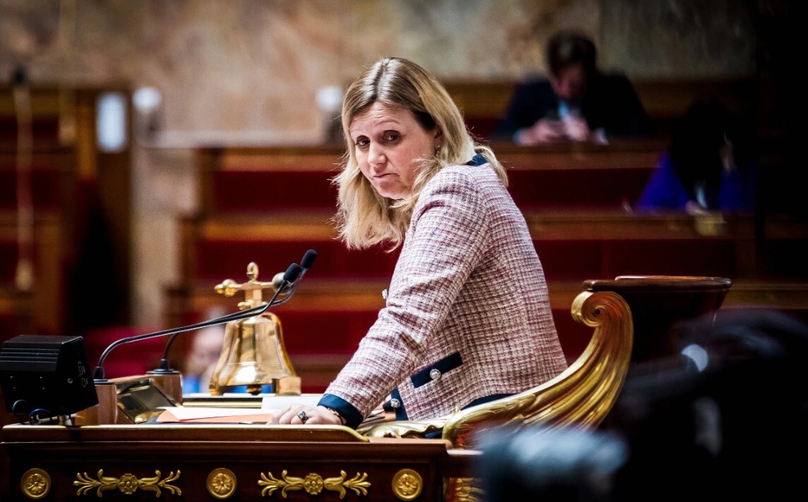 Francijas parlamenta spīkere vīlusies Makronā