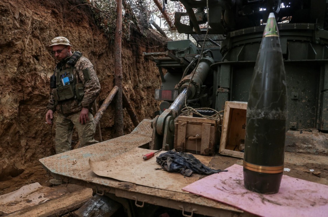 Krievi uzbrukuši Ukrainai ar ballistisko raķeti un 46 lidrobotiem